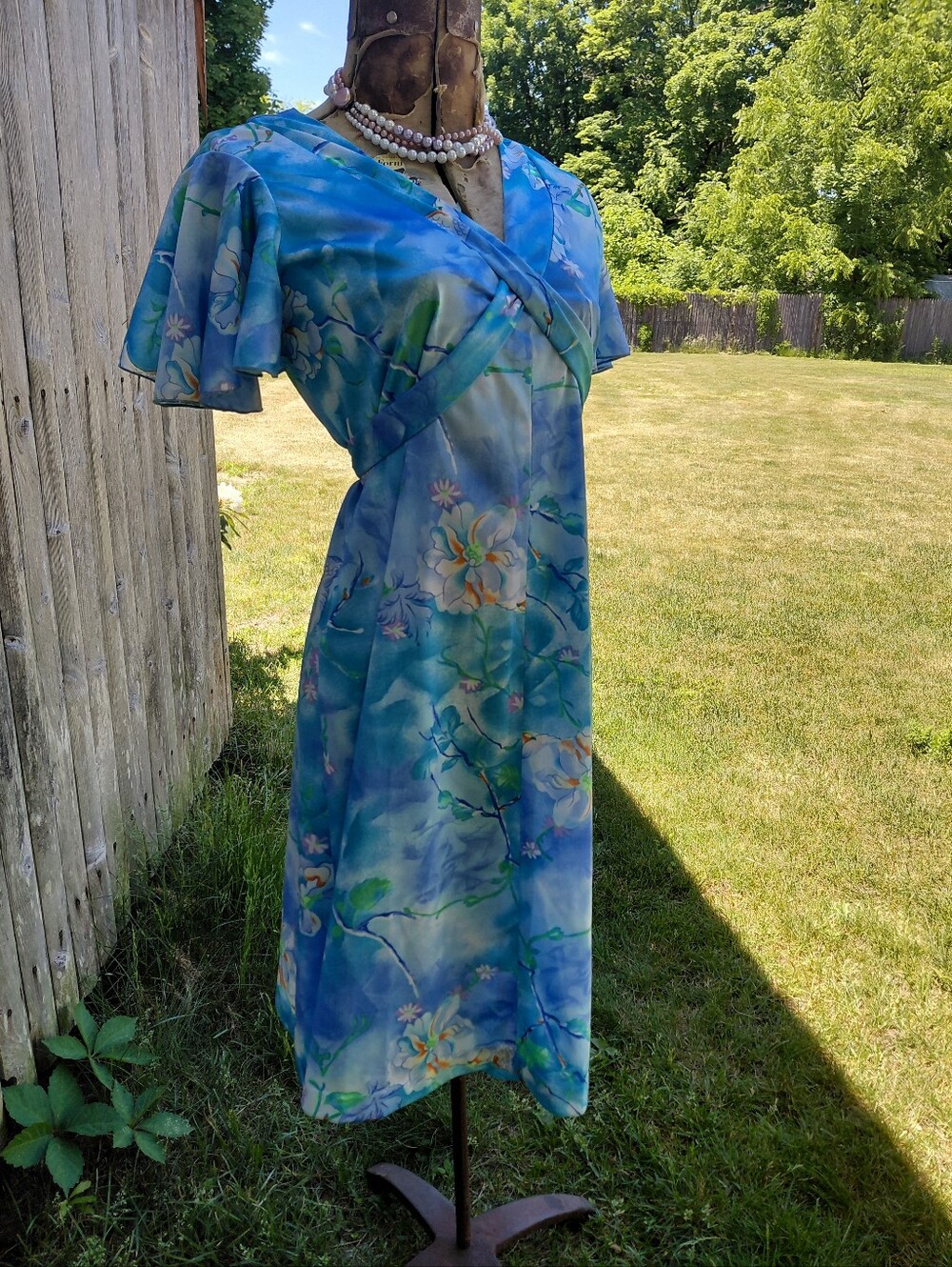 Vintage 60s Otaheite Honolulu Hawaiian blue bird floral print tie dress Womens S